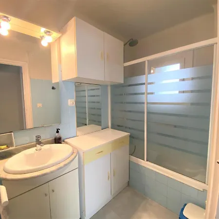 Apartment Beautiful Close To The Beach In *